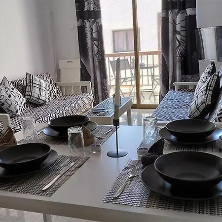 Special Offer -70 Percent Off - 2 Bedroom - Sleep 7 - Location At Center Lejlighed