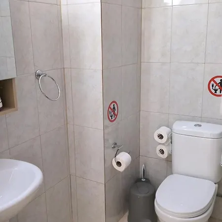 Special Offer - 2 Bedroom - Sleep 7 - Best Location At Ayia Napa - Free Parking *