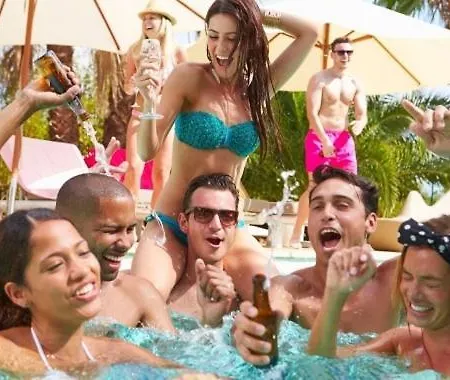 Special Offer -70 Percent Off - 2 Bedroom - Sleep 7 - Location At Center