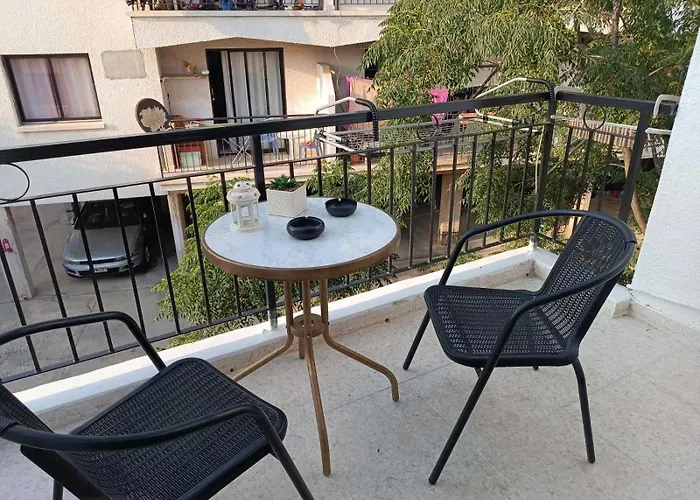 Special Offer -70 Percent Off - 2 Bedroom - Sleep 7 - Location At Center Appartamento *